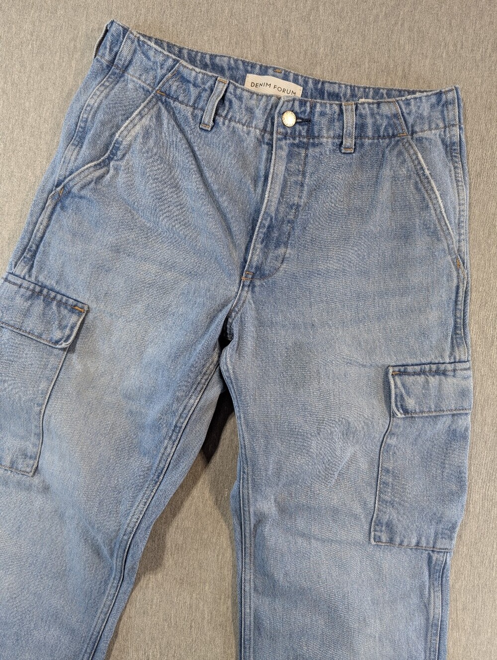 Denim Forum The 90's Edie Lo-Rise Cargo Jeans Women's 29 Faded Blue Baggy
